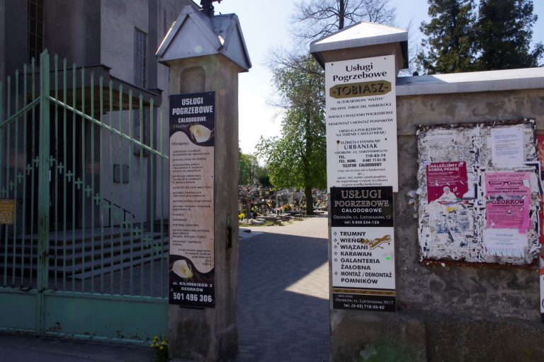cmentarz ozorków