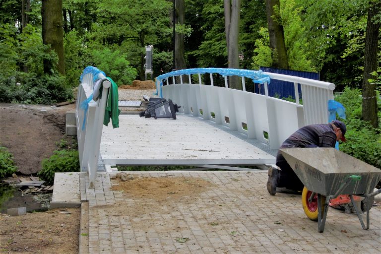mostek park ozorków