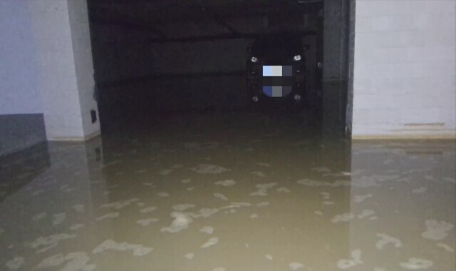 woda w garażu