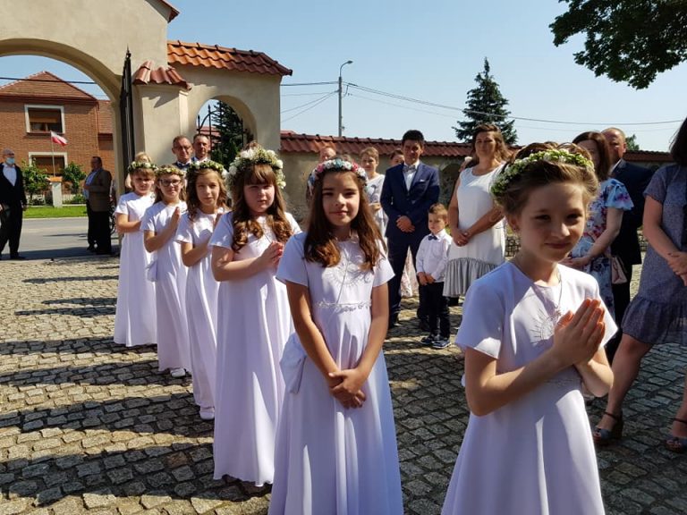komunia tum