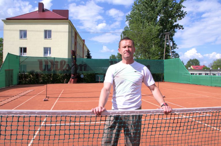 korty w łęczycy