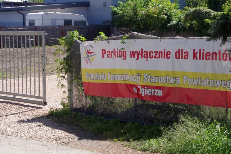 parking w ozorkowie