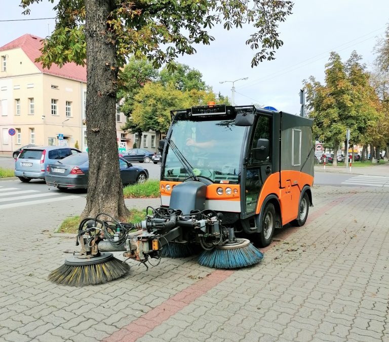 zamiatarka w Łęczycy