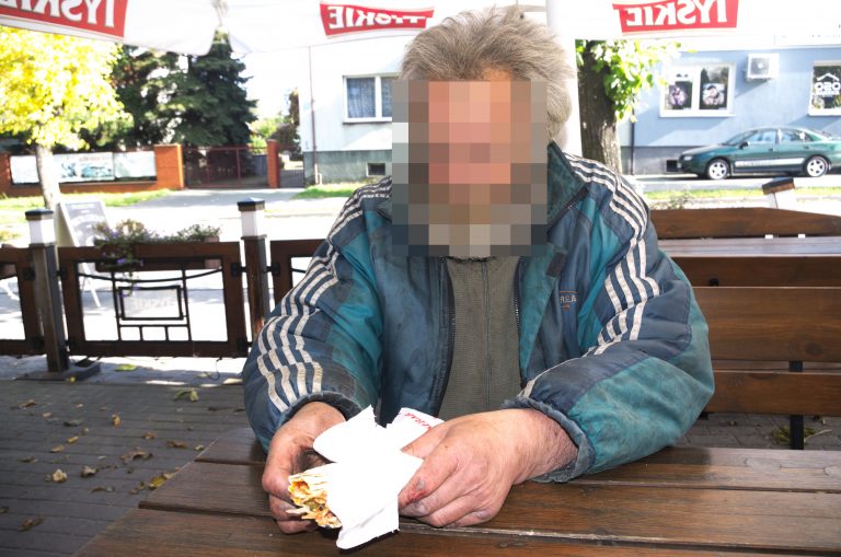 zmarł na ulicy