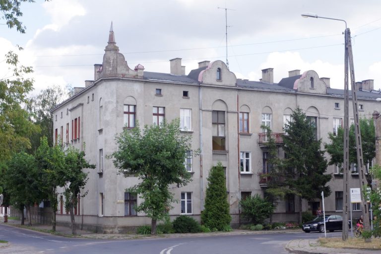 remont kamiency