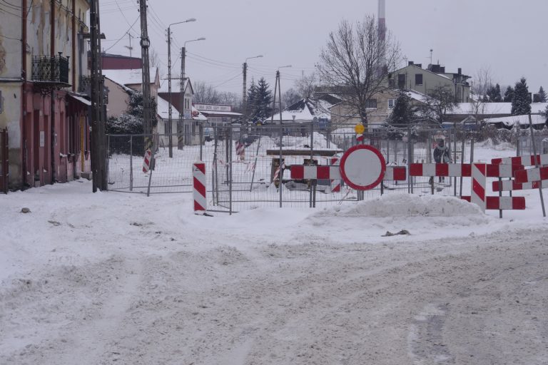 remont na listopadowej