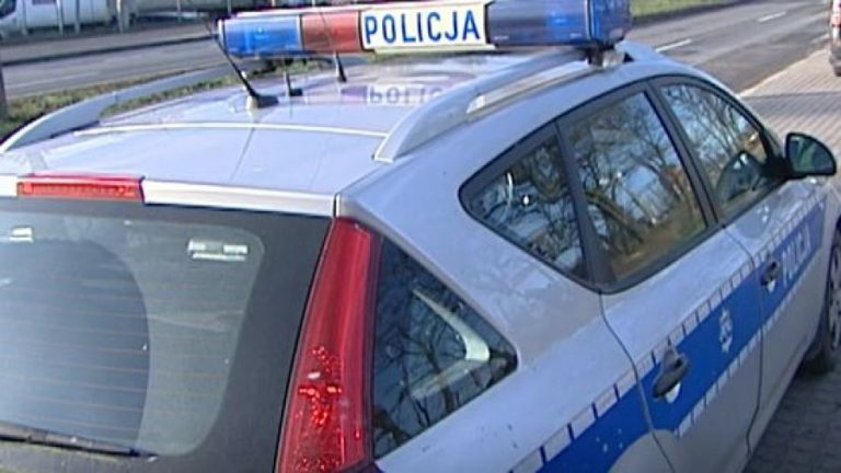 uderzył w radiowóz