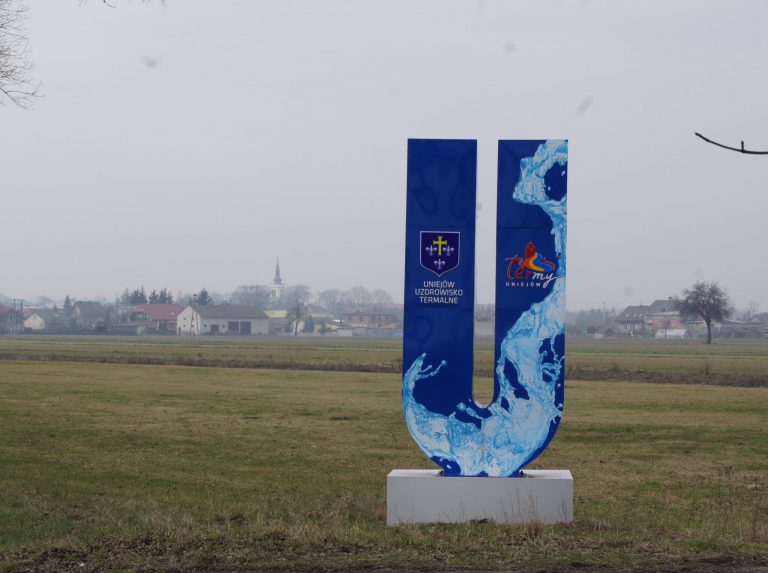 uniejów zmiana nazwy