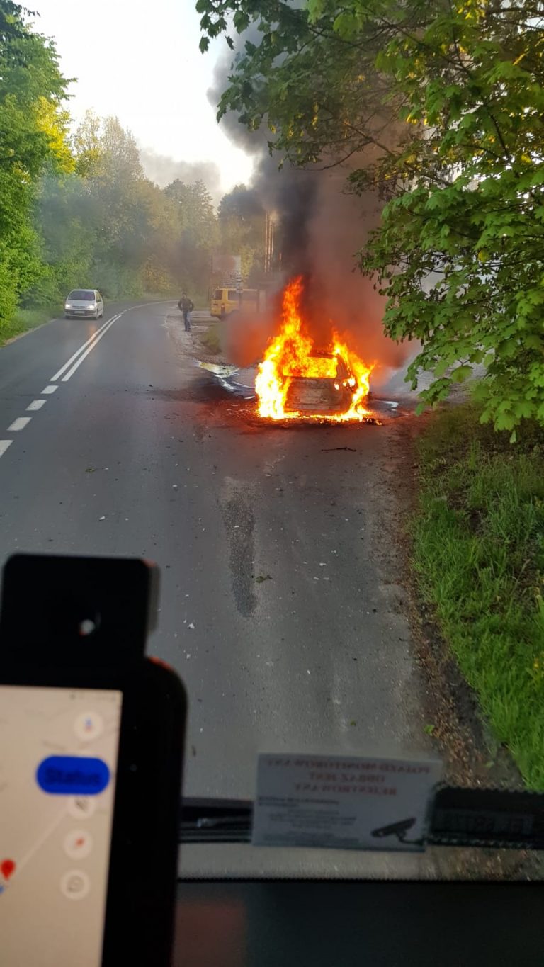 citroen w płomieniach