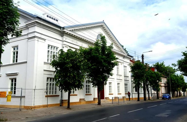 pałac w ozorkowie
