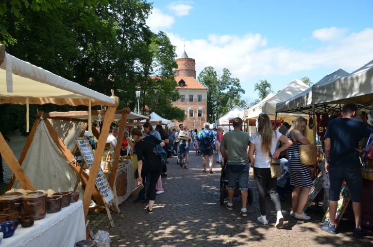 jarmark w uniejowie