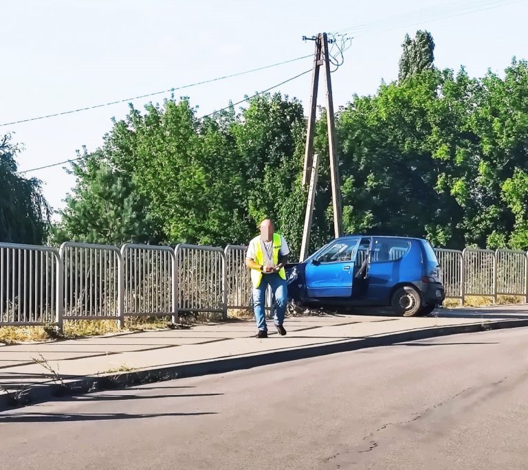 seicento wjechało w pieszych