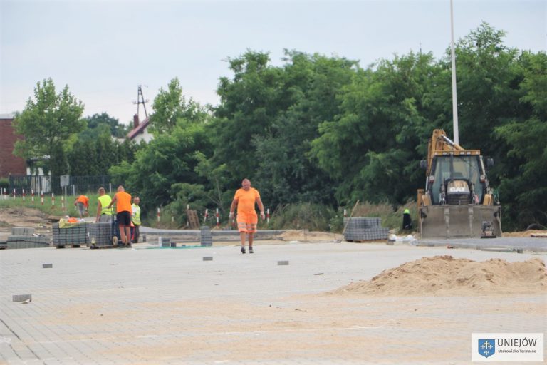 targowisko uniejów