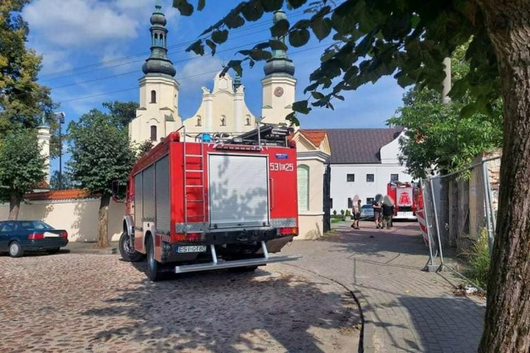 podpalił konfesjonał
