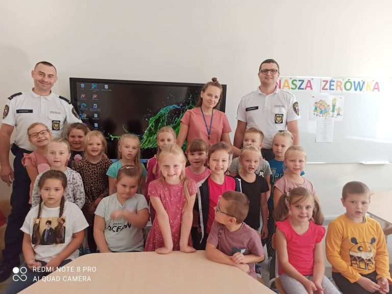 strażnicy w podstawówce