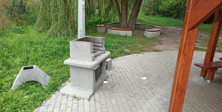 łęczyca dewastacje