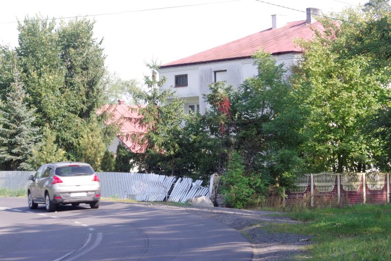 na łuku