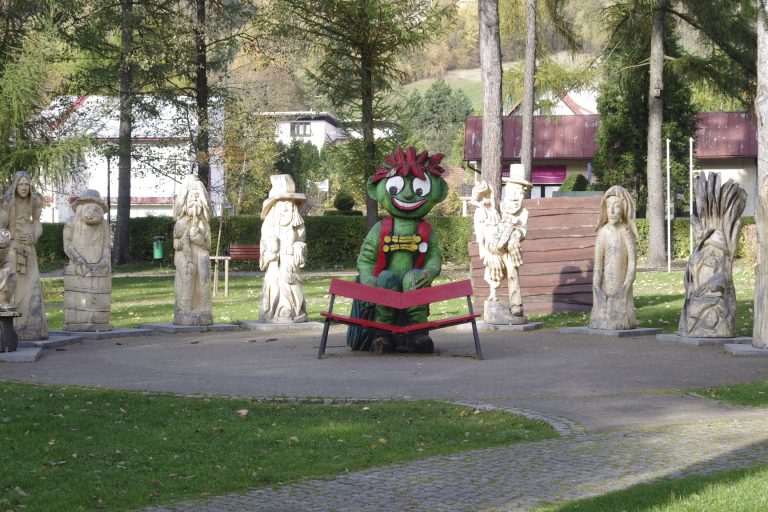 utopiec rzeźby brenna