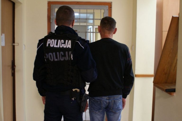 narkotyki i broń