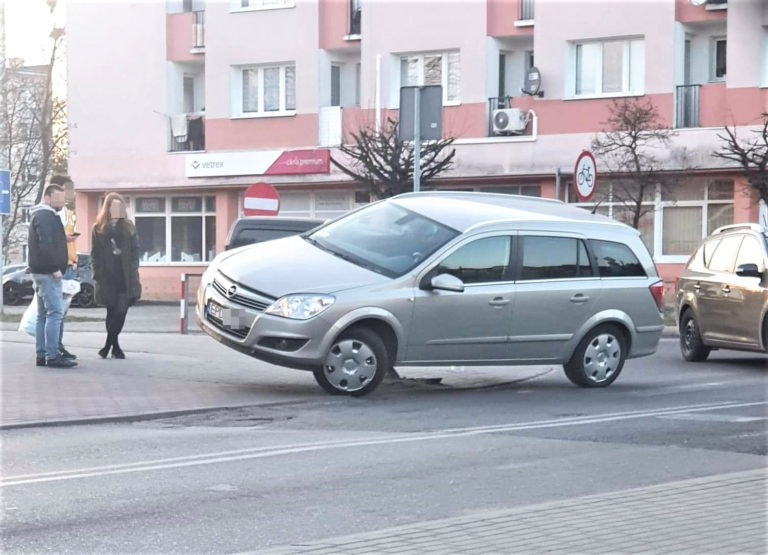 opel na słupku