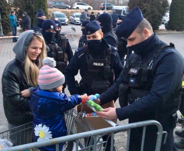 pluszaki od policji