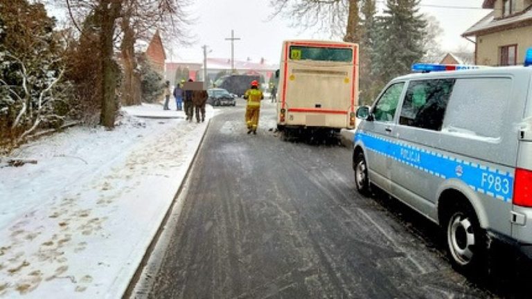 wypadek autobusu