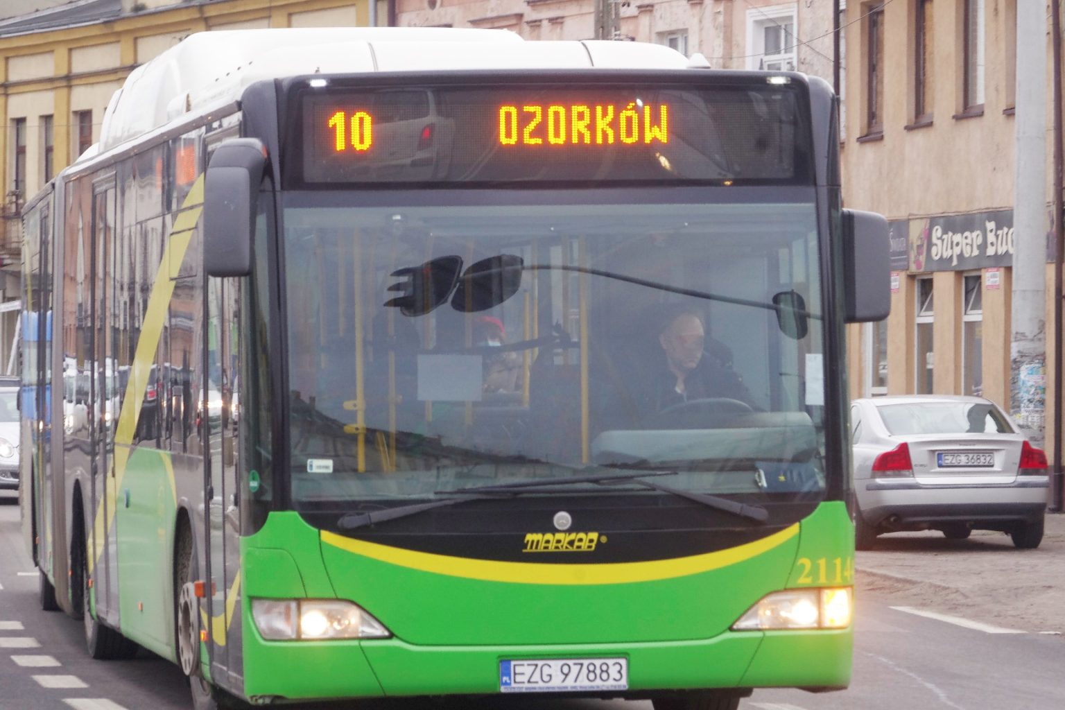 dziesiątka autobusy