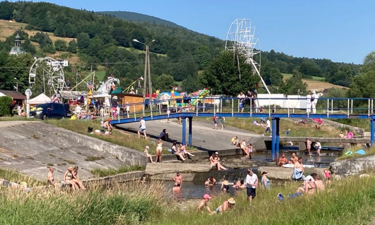 plażowanie w brennej