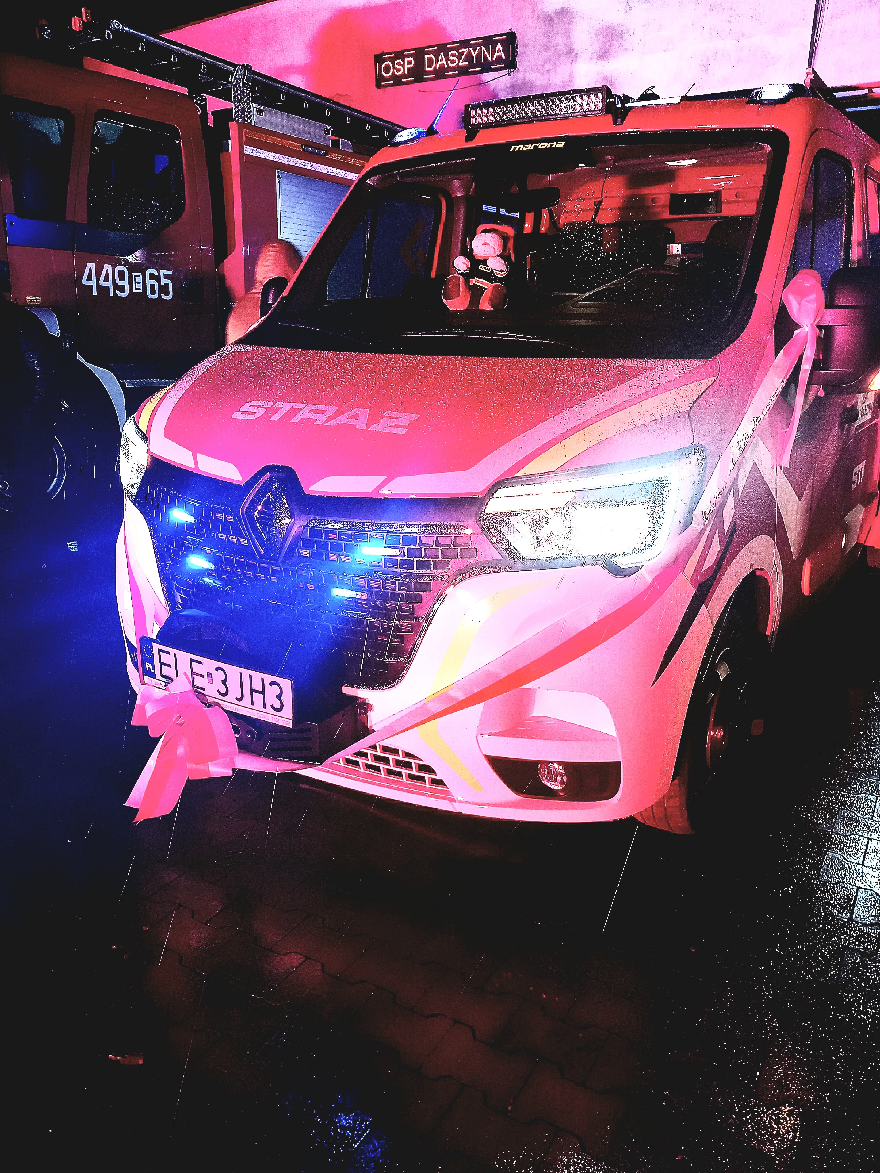 Radość druhów w Daszynie! Nowy wóz dla OSP!