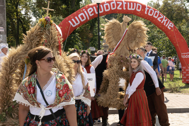 wieniec dożynkowy