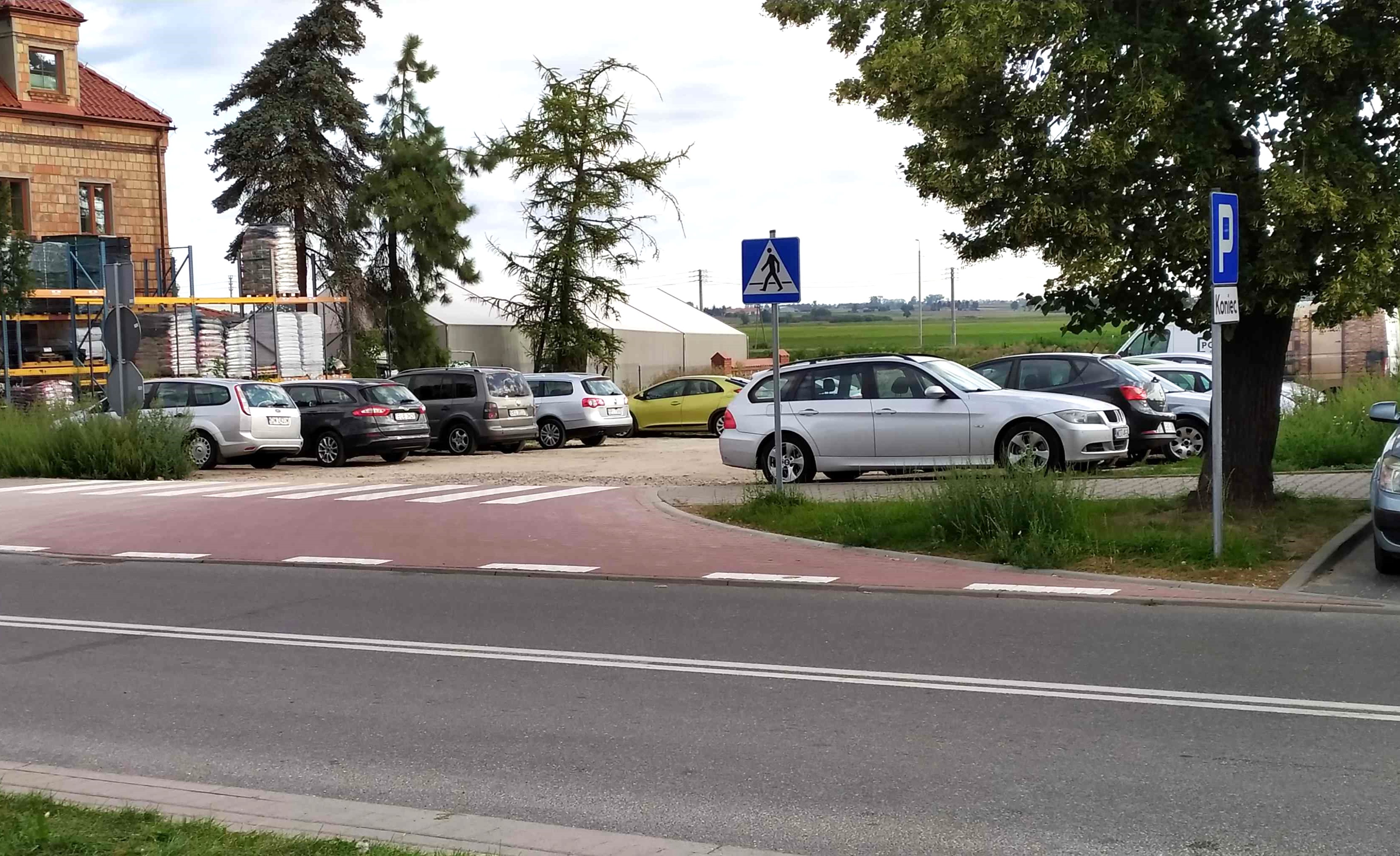 Gdzie ta galeria? – pytają w Łęczycy. Teren zarósł chwastami