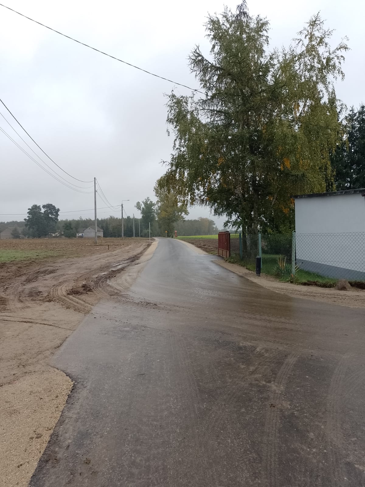 Zakończono przebudowę drogi wewnętrznej w Mikołajewie