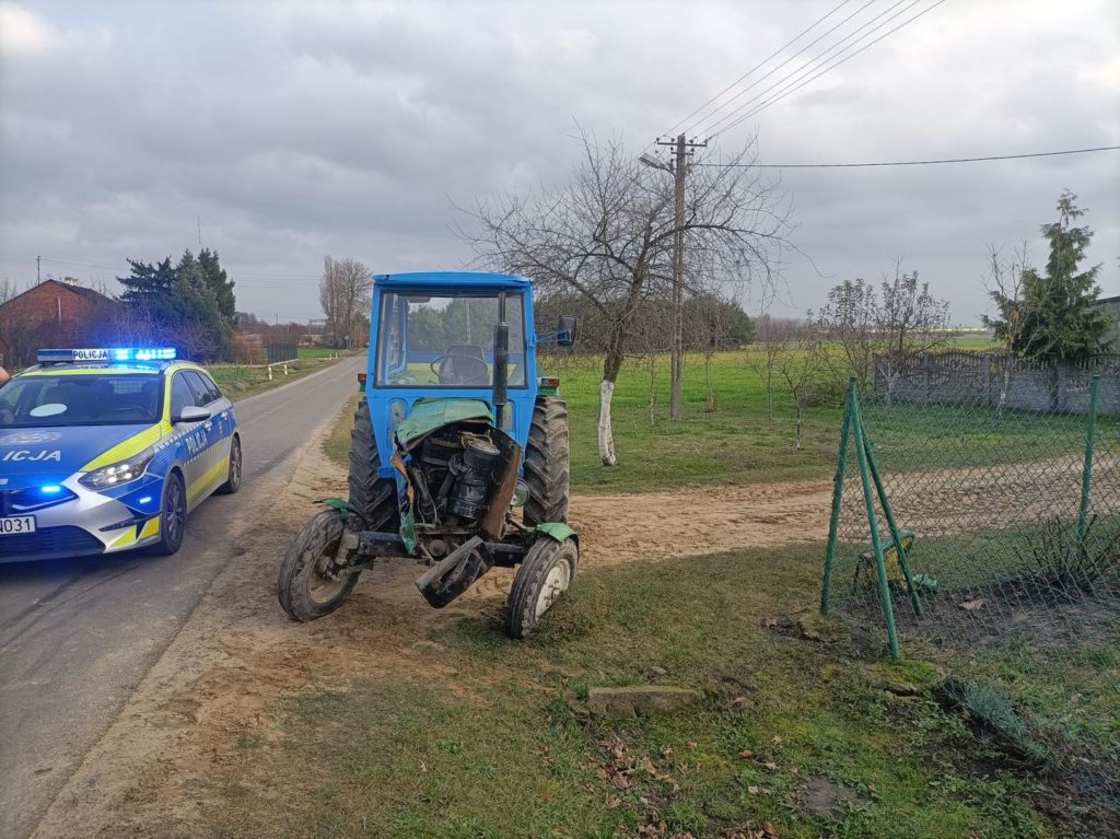 Nietypowo! Ciągnikiem w ciągnik