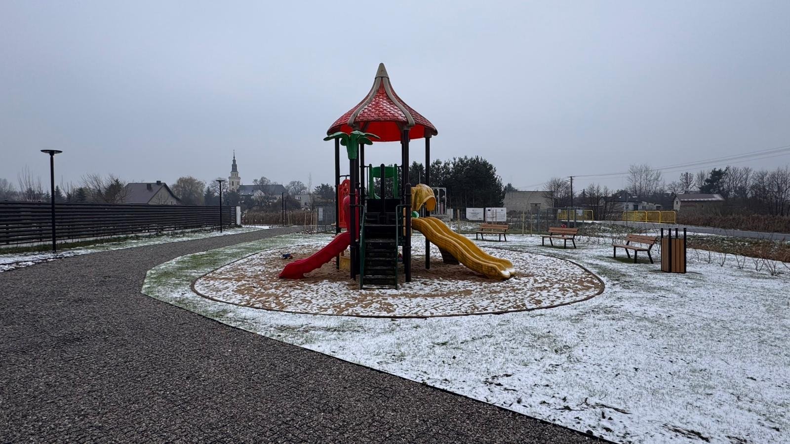 Zielona strefa na parzęczewskim osiedlu