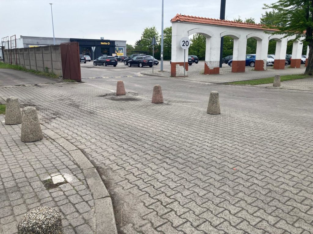 Na czerwono przy Wyszyńskiego – takie są plany…