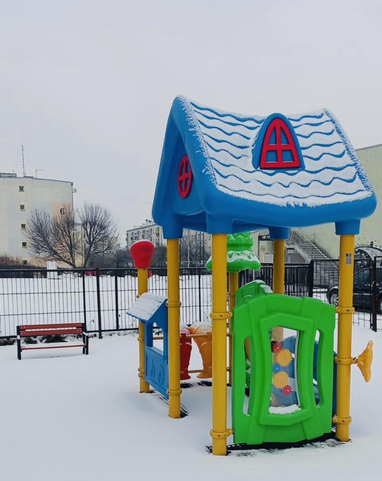 Nowe place zabaw przy miejskich żłobkach