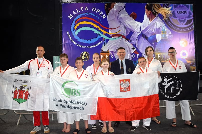 Grad medali dla zawodników Łęczyckiego Klubu Karate IPPON