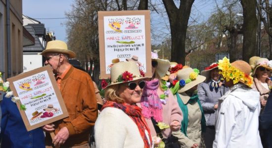 marsz kapeluszy