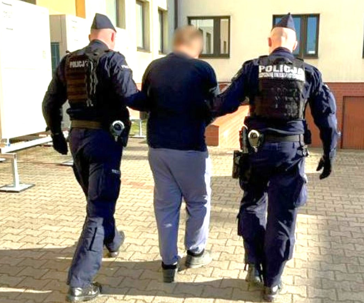 potrącił policjanta