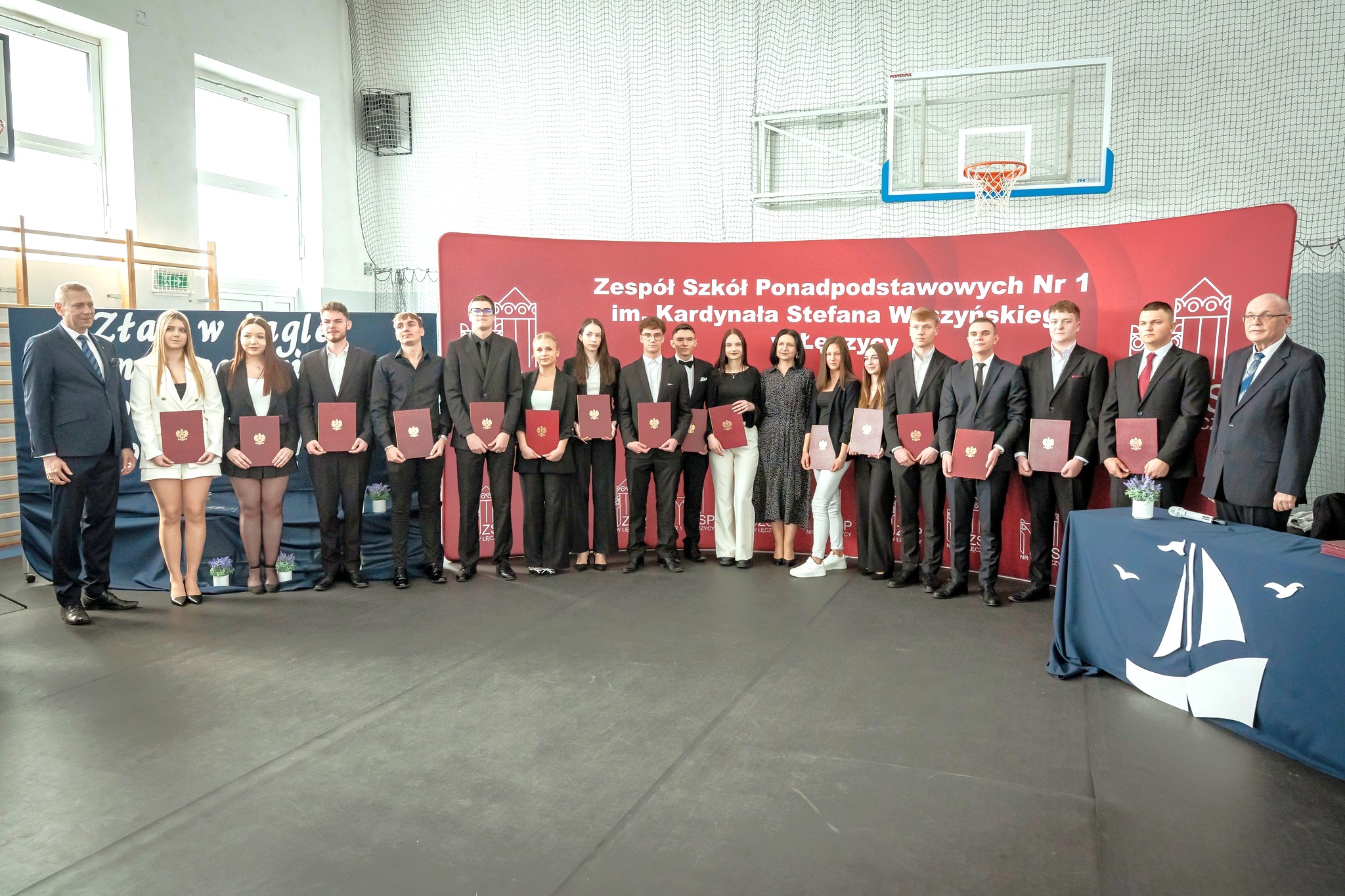 W ZSP nr 1 w Łęczycy pożegnanie klas maturalnych