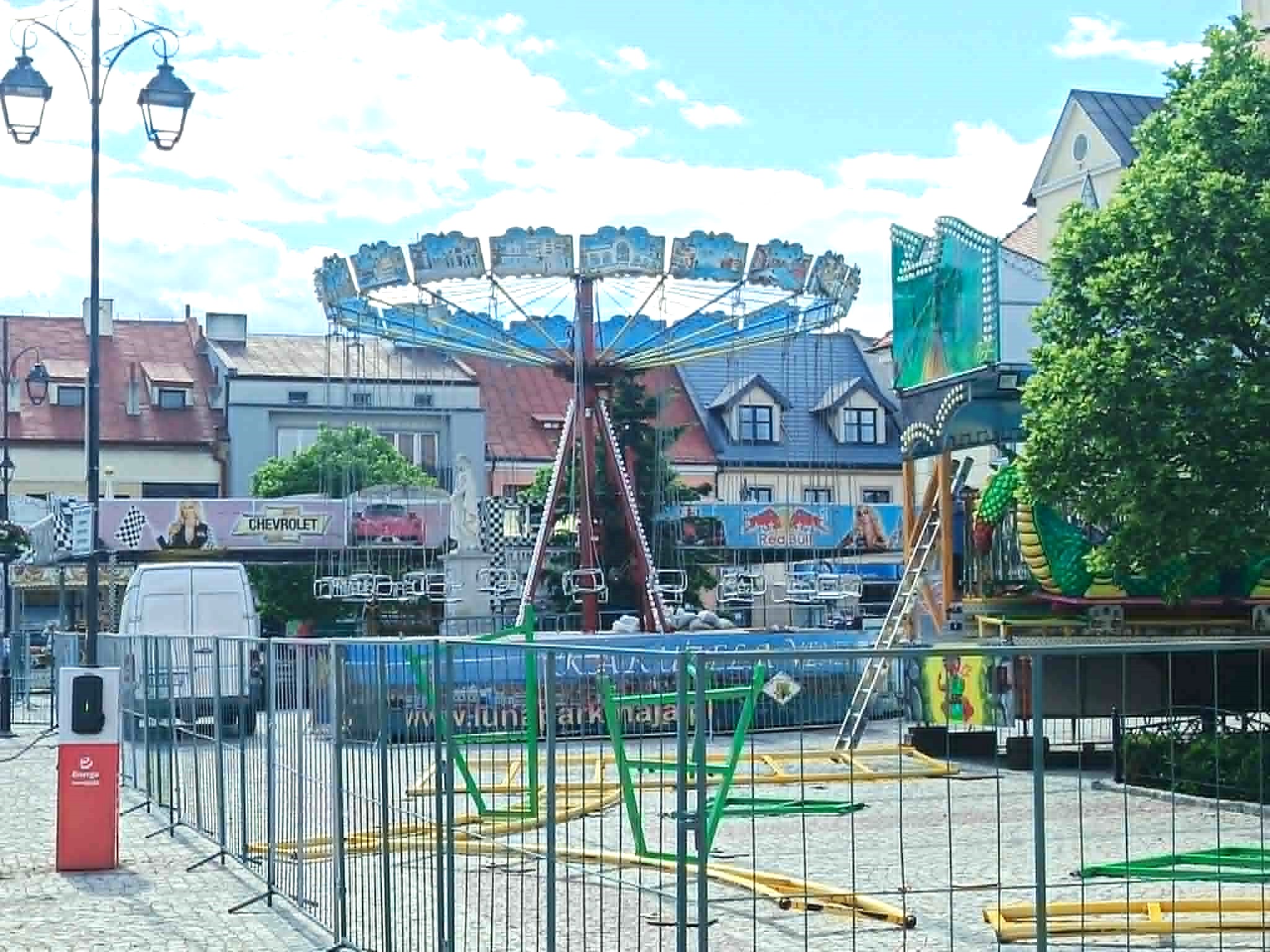 Łęczyca gotowa na Dzień Dziecka. Pl. Kościuszki zamienił się w park rozrywki