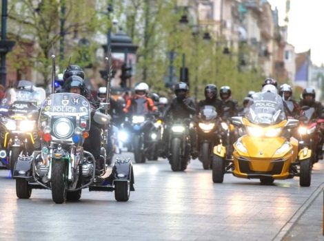motocykliści
