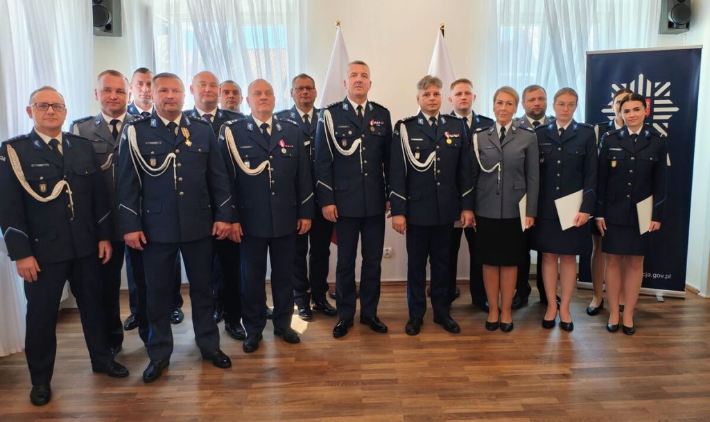 Policja świętuje! Uroczystość w ratuszu w Łęczycy