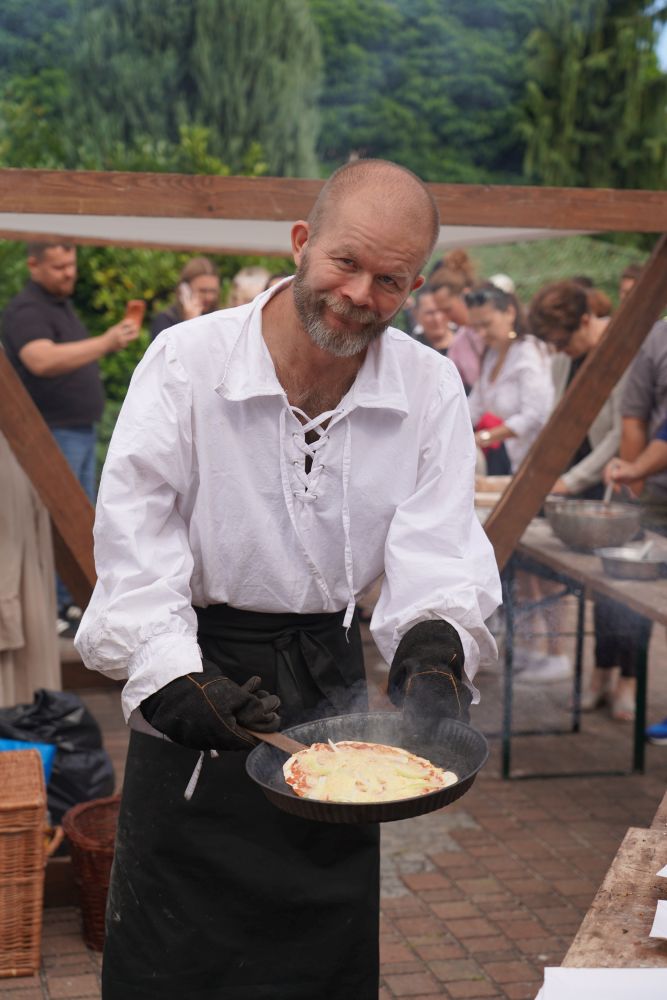 Belle Époque w Uniejowie. Retro piknik cieszył się ogromnym powodzeniem