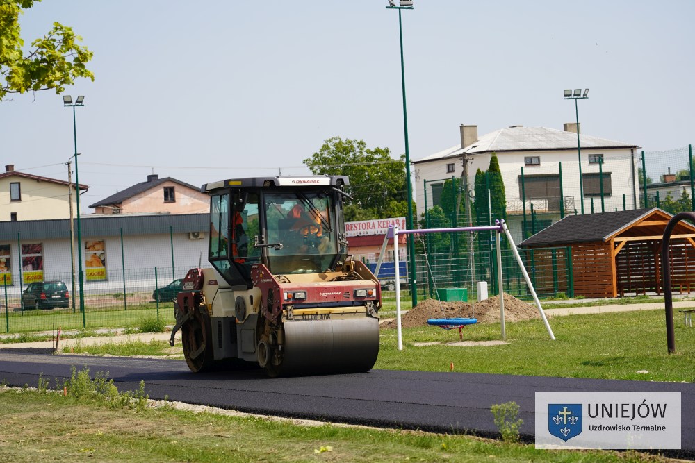 Modernizacja szkolnej bieżni w Uniejowie