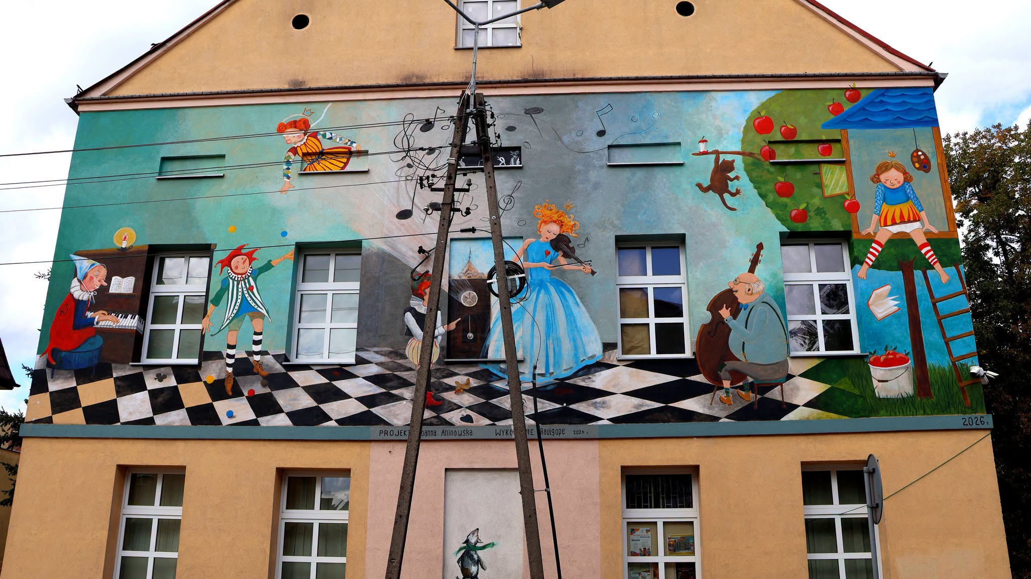 Mural ukończony… witajcie w naszej bajce